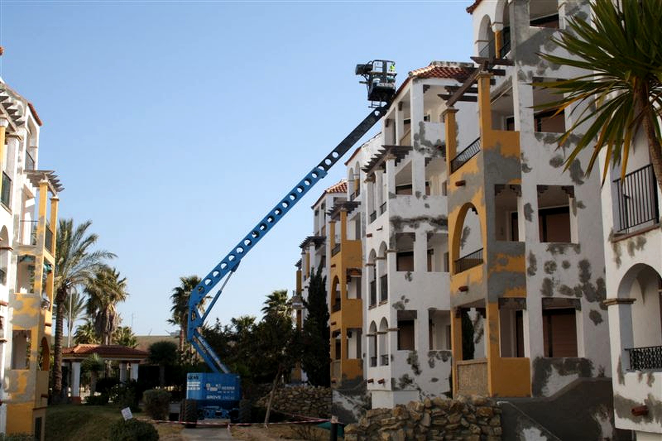 Humedades en Fachadas: Tipos, Causas y Cómo Diagnosticarlas Correctamente